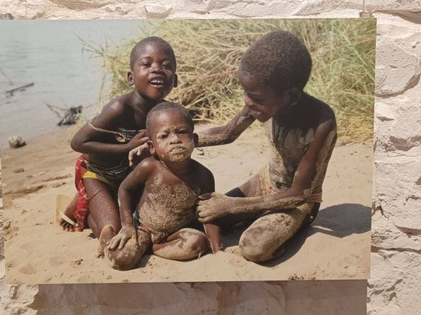 Ауторска изложба фотографија Саша Савовића „Деца Анголе“ у Пули